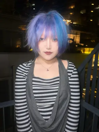 ショート カラー jyui/原宿 ハイトーン/デザインのヘアスタイル