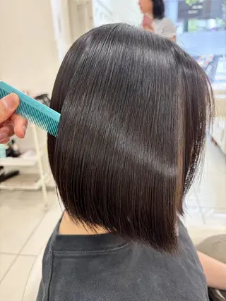 ショート ✨圧倒的ツヤ髪✨ 縮毛矯正👑間宮👑のヘアスタイル