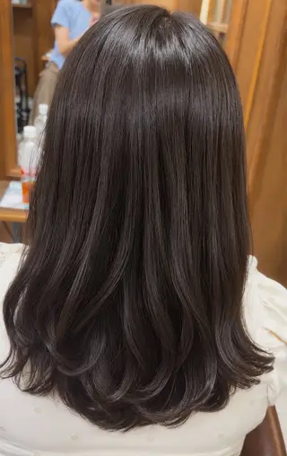 セミロング 艶髪💎CLUTCH 透明感🫧RIHOのヘアスタイル