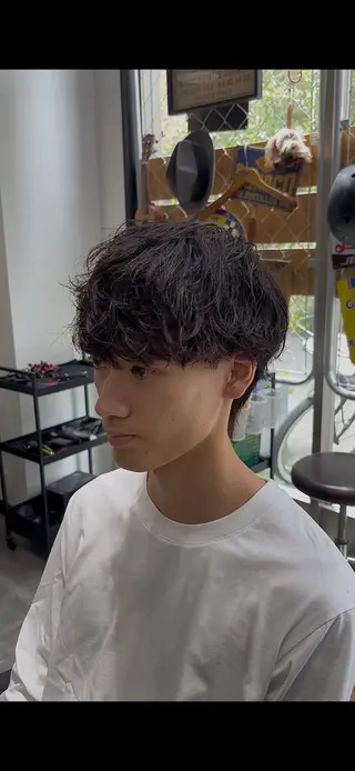 ショート パーマ メンズ hack 佐藤龍空のヘアスタイル