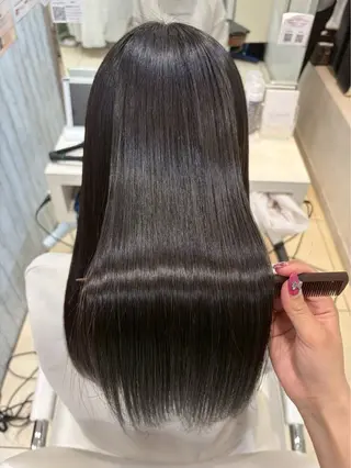 ロング [髪質改善カラー] 結城のヘアスタイル