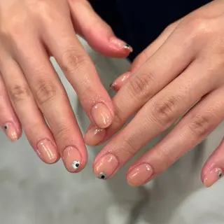 ネイル yuri. 🪷【表参道 青山】のネイルデザイン