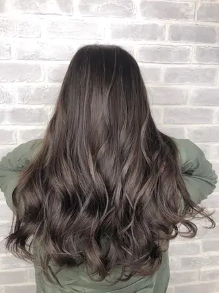 セミロング カラー 【透明感、艶髪】西村 有司のヘアスタイル
