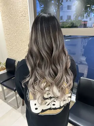 ロング MEKI 𓃠‪のヘアスタイル