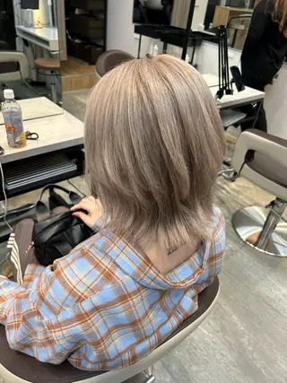 カラー 愛されハイトーン 🍓YURINAのヘアスタイル