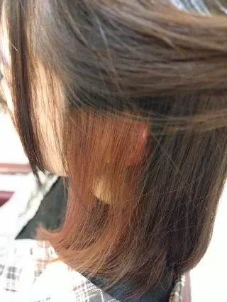 カラー 砂田 沙樹のヘアスタイル