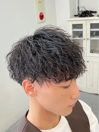 パーマ メンズ 玉置 晴太郎のヘアスタイル