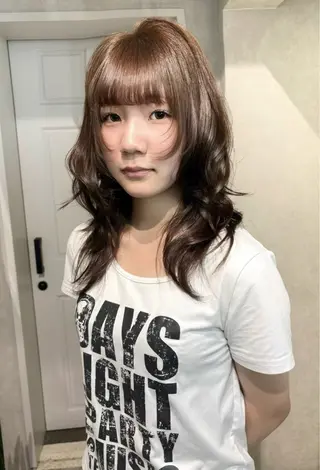 ミディアム 透明感モテスタイル 💞SHIORI💞のヘアスタイル