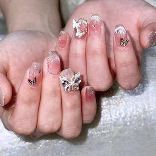 ネイル Queens テイのネイルデザイン