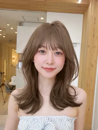 セミロング oto🤍×美髪× ゆるふわレイヤーのヘアスタイル