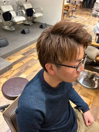 ショート おおはた　りゅう/ カラーのヘアスタイル