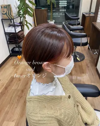 ショート カラー 石津 優菜のヘアスタイル