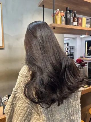 セミロング カラー 暖色カラー🤎Red Neo meiのヘアスタイル