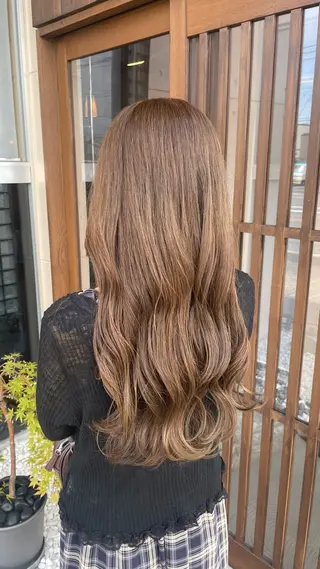 ロング カラー 進藤 来実のヘアスタイル