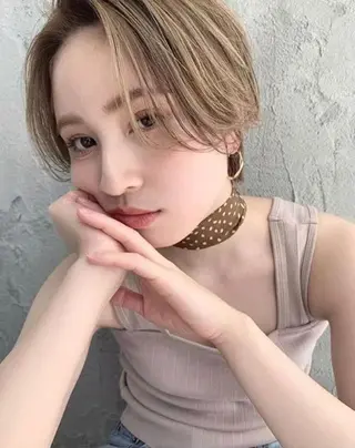 ショート カラー ヘアアレンジ ブリーチダブルカラー 元町三宮/三ノ宮のヘアスタイル