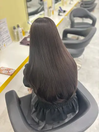 ロング カラー 🧸レイヤー× ベージュ🥯カホ🍯のヘアスタイル