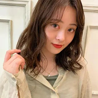 セミロング カラー 早坂 裕真のヘアスタイル