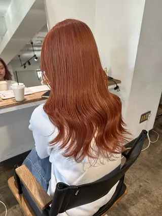 セミロング カラー ✨艶ブリーチカラー ✨四ノ宮裕己のヘアスタイル