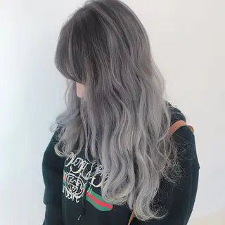 ロング カラー YUI𓍯ｴｸｽﾃ /ﾆｭｱﾝｽｶﾗｰのヘアスタイル