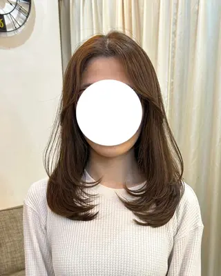 ロング momoka 表参道のヘアスタイル