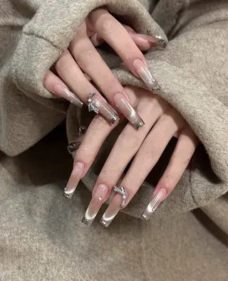 カラー U.mi Nail Salonのネイルデザイン