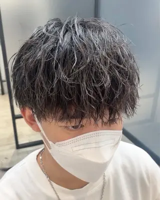 ショート カラー パーマ ヘアアレンジ メンズ キッズ メンズ特化美容師 aiの眉毛・アイブロウイメージ