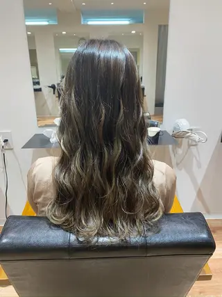 ロング カラー 美髪・透明感カラー 西川仁弥のヘアスタイル