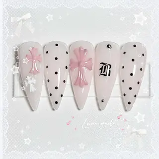 ネイル 🎀Luvia ワンホンネイル💫のネイルデザイン
