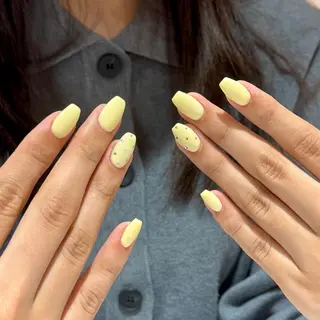 ネイル she 川崎 karenのネイルデザイン
