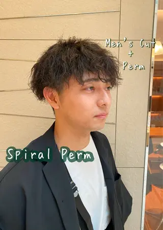 パーマ メンズ 五十嵐 未悠のヘアスタイル