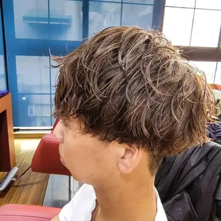 メンズ 特殊パーマ 片山恭兵のヘアスタイル