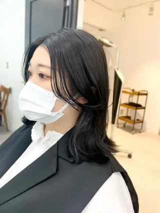 ミディアム カラー パーマ ヘアアレンジ メンズ キッズ ネイル マツエク・マツパ アイブロウ 似合せレイヤー/ 柔らか透明感カラーのヘアスタイル