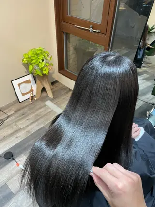 ロング 吉野 智行 美髪縮毛矯正髪質改善のヘアスタイル