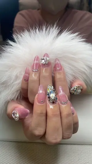 ネイル 💫🌸💕リサ nail ⭐️✨のネイルデザイン