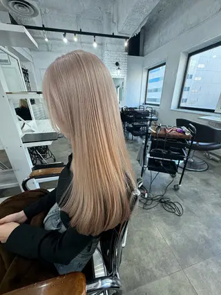 ロング 札幌ブリーチカラー/ ダブルカラー/ドイのヘアスタイル