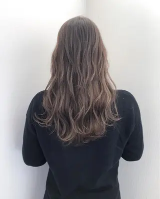 ロング カラー 白井 つづりのヘアスタイル