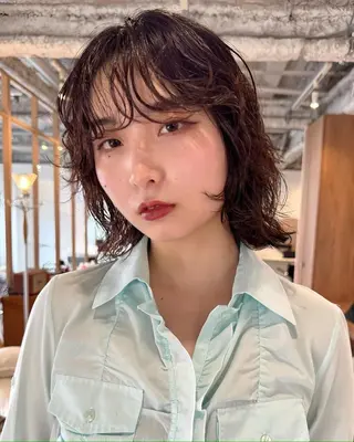 ミディアム パーマ カラー CEINE+ officialのヘアスタイル