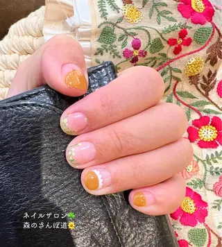 ネイル ショートネイル 森のさんぽ道のネイルデザイン