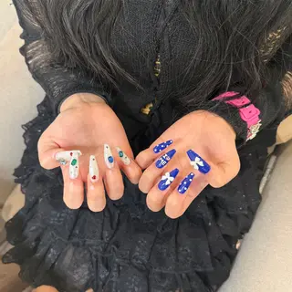 ネイル 💖𝓜𝓲𝓸 /6月予約受付中💖のネイルデザイン