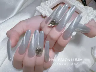 ネイル ネイルサロン ルミア Lumia 店長施術のネイルデザイン