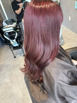 セミロング カラー 石川 奈々のヘアスタイル