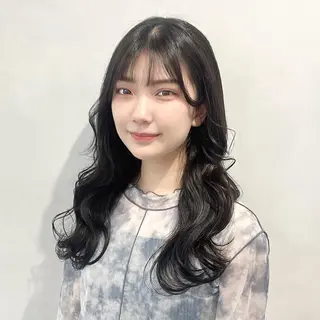 ロング カラー 🩵ブリーチカラー MIORI🩵のヘアスタイル