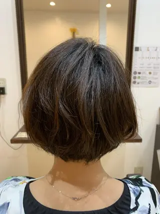カラー サトウ シューイチのヘアスタイル