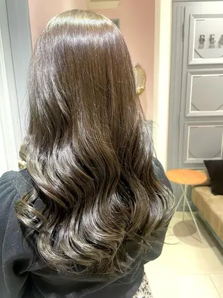 ロング カットモデル ヨネダのヘアスタイル