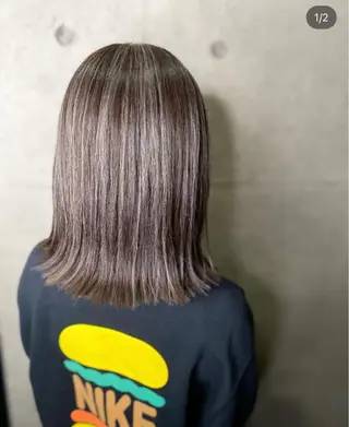 ミディアム カラー SLIME Seiのヘアスタイル