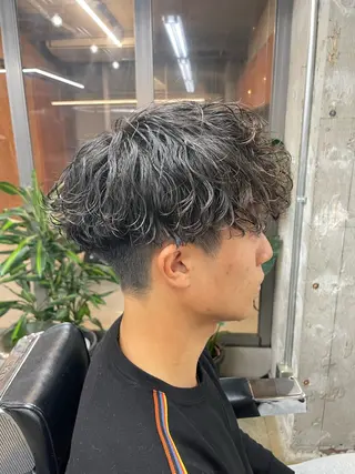 ショート パーマ メンズ 亀井隆汰/メンズ専門 パーマ/フェード可のヘアスタイル