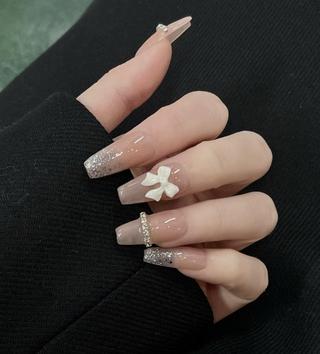 ネイル エリ🫧 nail池袋東口のネイルデザイン