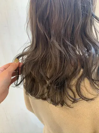 セミロング 浅香 美加のヘアスタイル