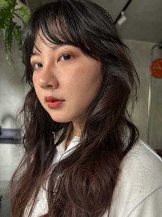 ロング カラー パーマ レイヤーカット\パー マ　chinatsuのヘアスタイル