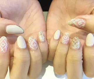ネイル 板垣 綾乃のネイルデザイン